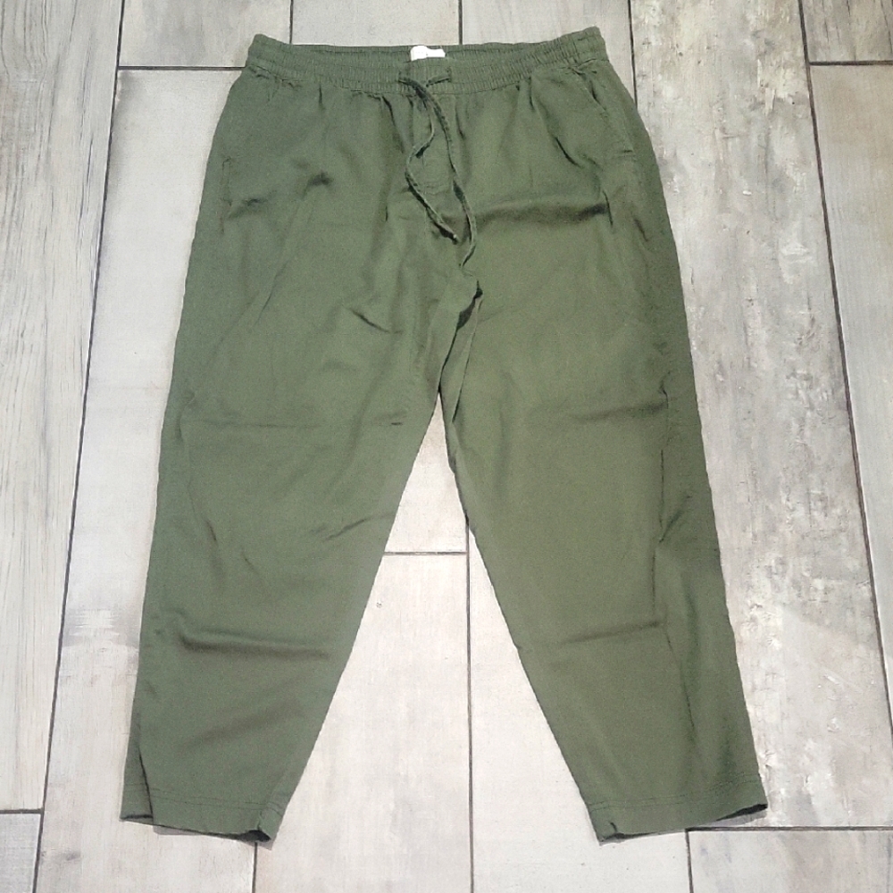 Lou & Grey Olive Green Pants Size Large With Pockets